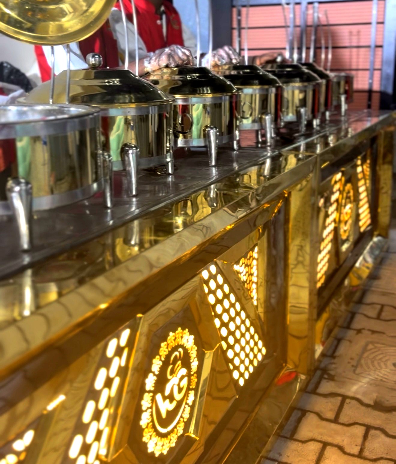 Grand Buffets